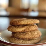 Galletas Snickerdoodles especiadas con chai en primer plano.